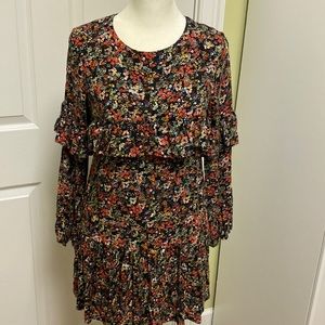 Zara flowery dress. Size S